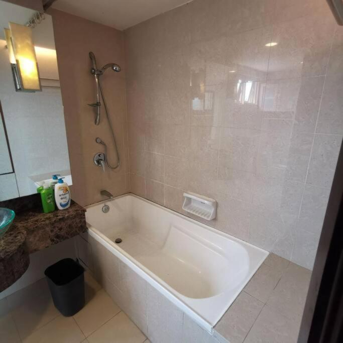 Sunway Lagoon Family Suites At Sunway Pyramid & Sunway Lagoon Kampong Penaga  المظهر الخارجي الصورة